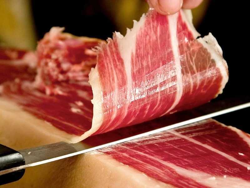 Thịt heo muối Tây Ban Nha có thể đặt mua tại hệ thống Tomimarkets