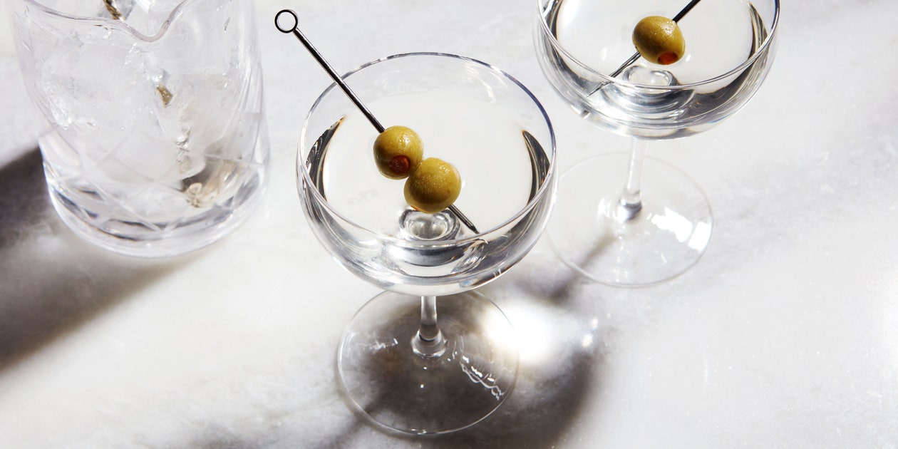 Hương vị của Martini giúp cân bằng độ ngấy của hàu, nâng món ăn này lên một tầm cao mới