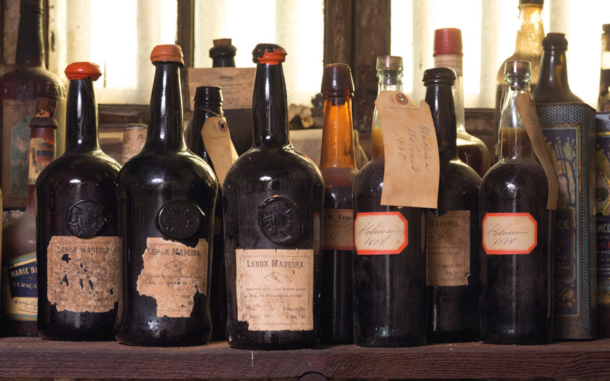 Rượu vang đắt tiền 1796 Lenox Madeira là loại rượu vang lâu đời nhất trên thị trường