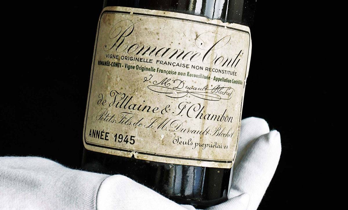 Loại rượu vang đắt tiền Romanee-Conti năm 1945 được bán với giá 558.000 đô la (13 tỷ đồng)