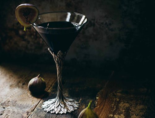 Pha chế cocktail Black Martini